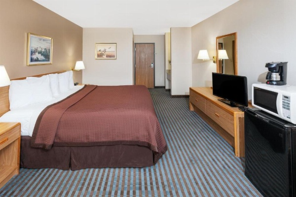 Days Inn by Wyndham Charleston image 19