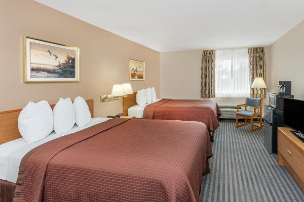 Days Inn by Wyndham Charleston image 29